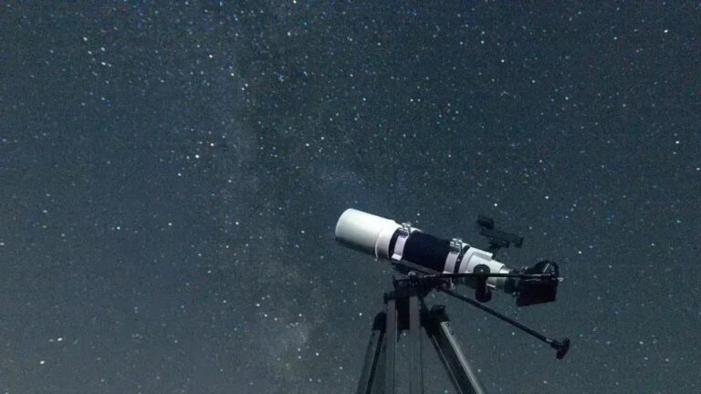 Cientistas mapeiam clima único de Tylos, planeta fora do Sistema Solar